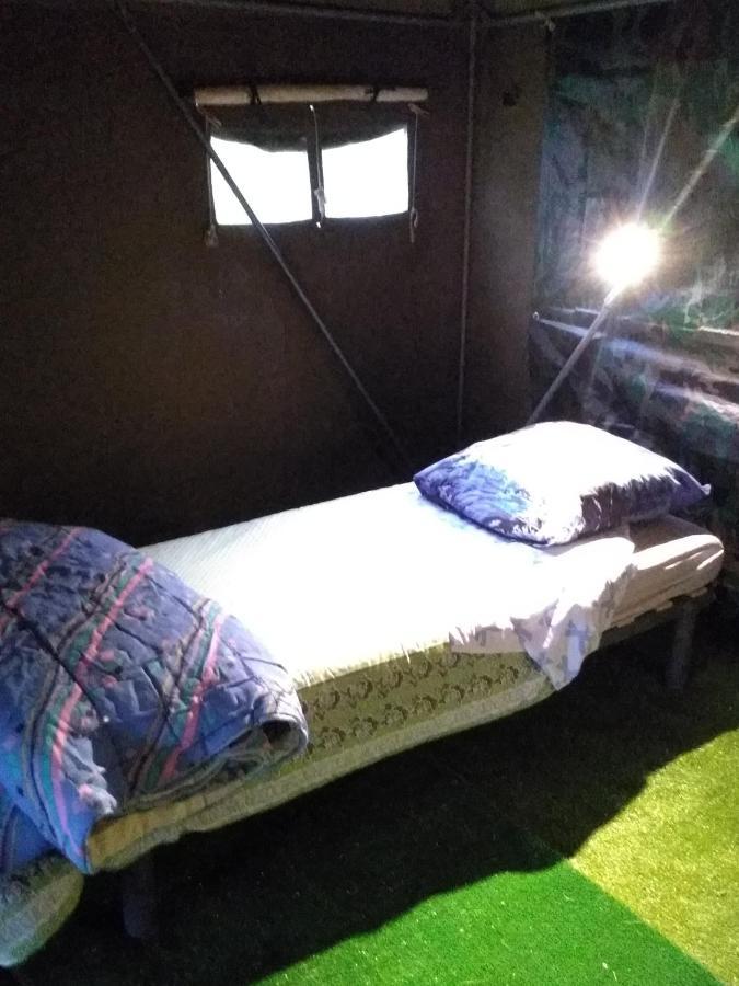 Hotel la tente du commandant français 1954 pour nuit insolite à Arrest Extérieur photo